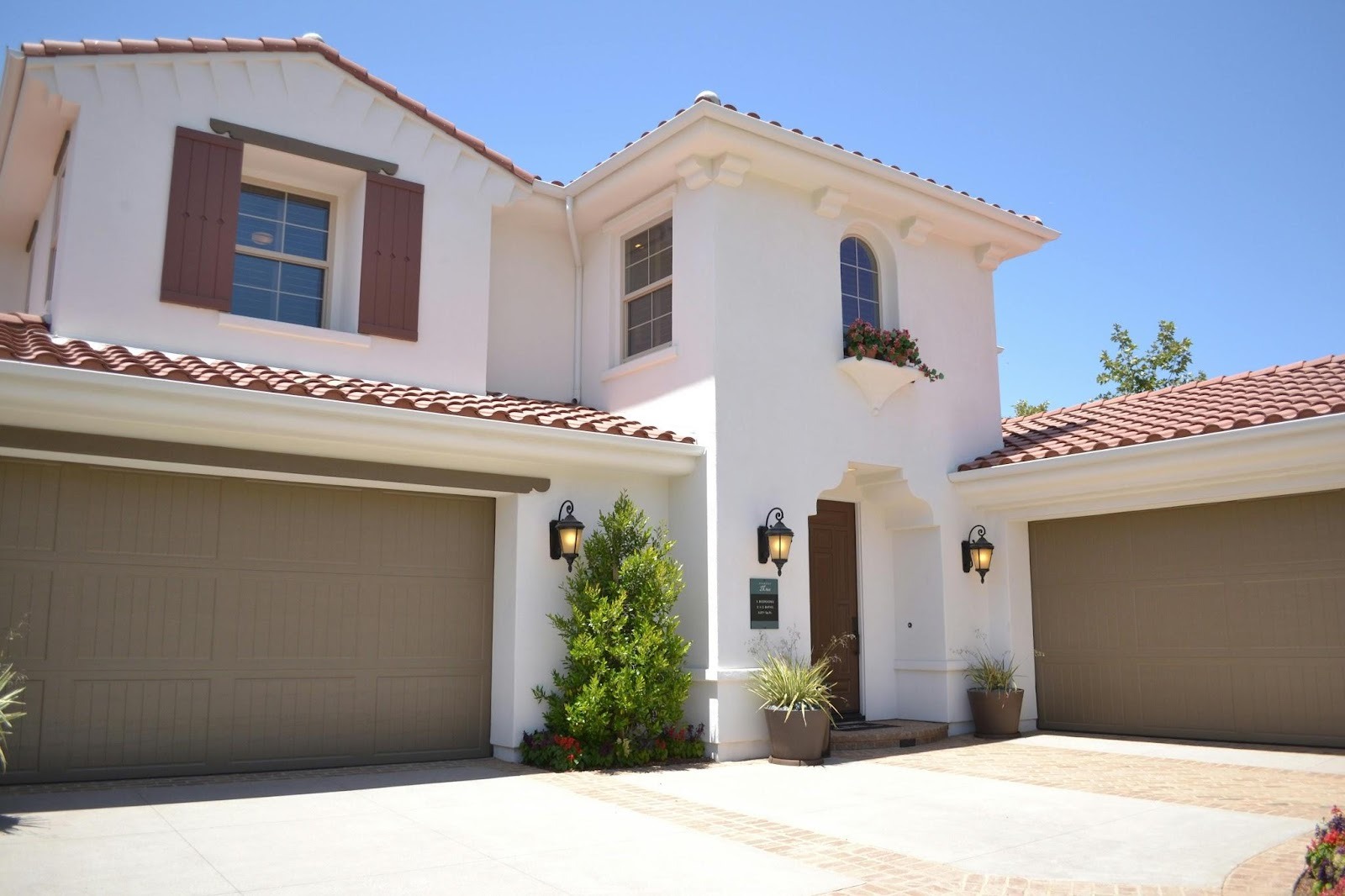 Key Improvements That Instantly Boost Home Exterior Appearance