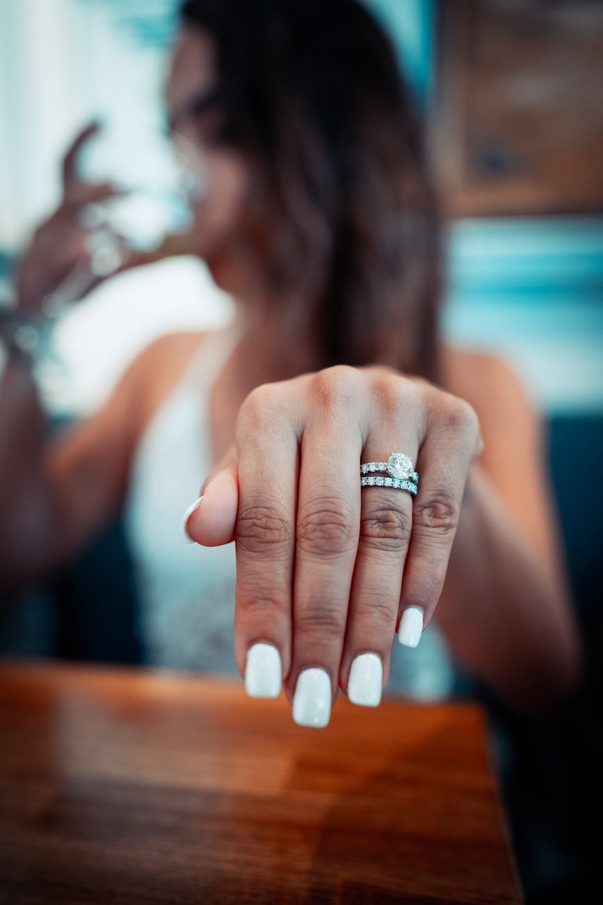 25 Unique Wedding Ring Ideas for Your Big Day